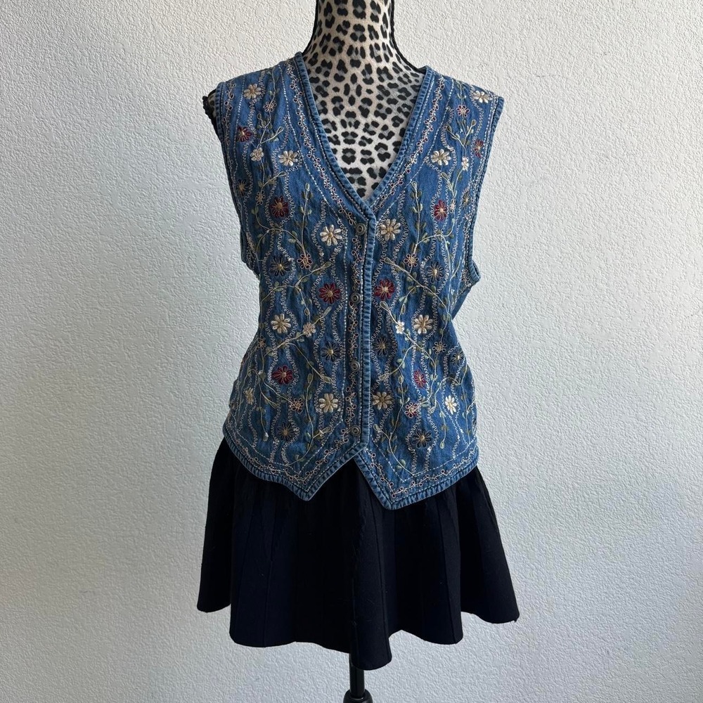 Tantrum Blue Vintage 90s blue denim vest with floral embroidery